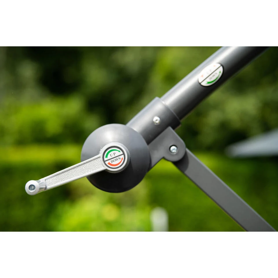 Garden Impressions Corfu Parasol 250x250 - Donker Grijs - Licht Grijs 5 Garden Impressions Corfu Parasol 250x250 - Donker Grijs - Licht Grijs - Afbeelding 3